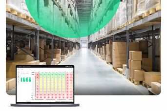Foto von Lagerhalle mit einem vorgelagerten Kreis in den Grüntönen von Silvair und einem Notebook, das die Desktop-App von Silvair zeigt