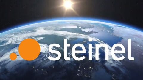Steinel Logo weiss vor Weltkugel aus Weltraumansicht